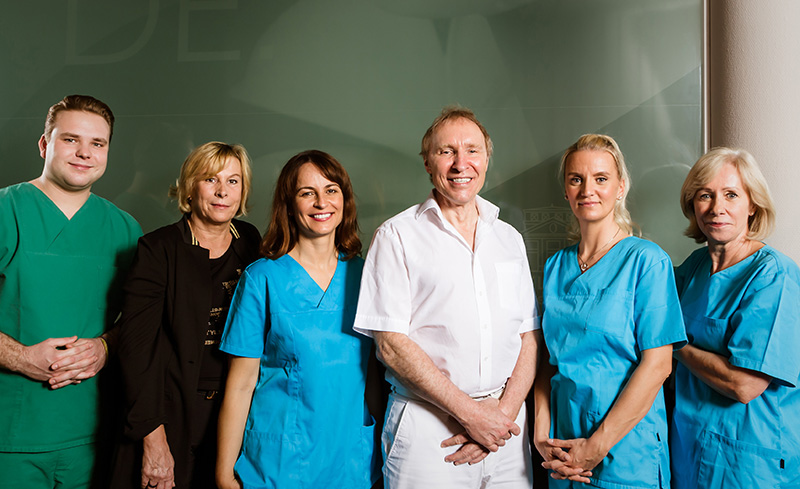 Team der Klinik am Wittenbergplatz von Prof. Dr. Frank-Werner Peter, Plastischer Chirurg und Schönheitschirurg