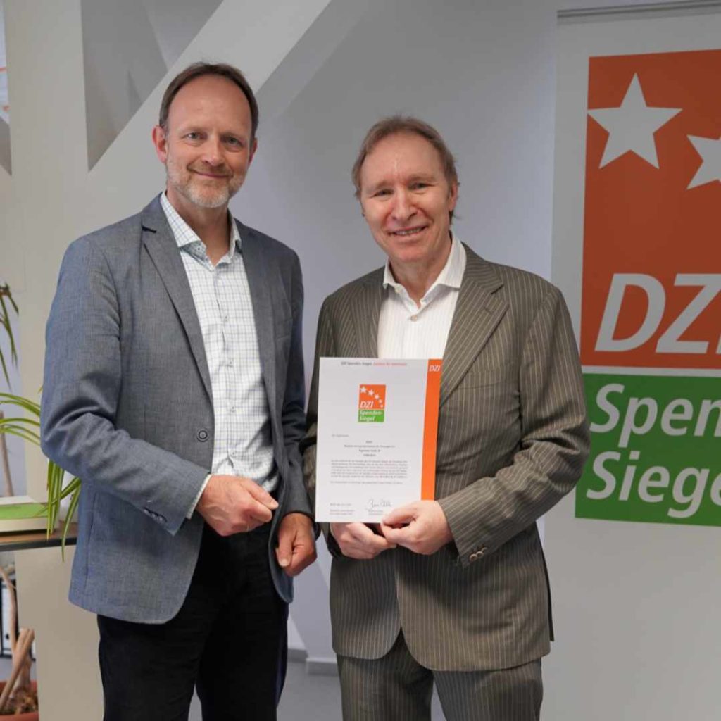 Prof. Dr. Peter erhält mit placet e. V. das renommierte DZI-Spenden-Siegel